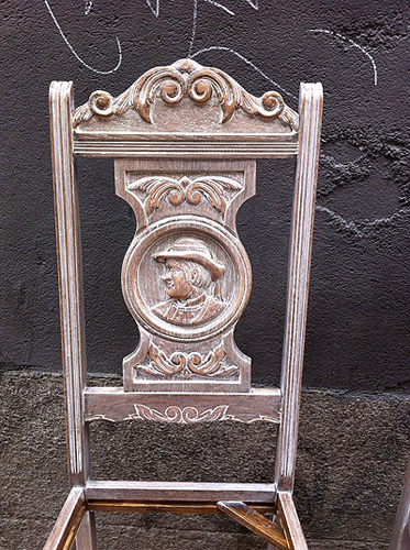 pintura decorativa sillas