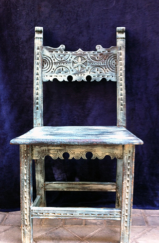 pintura decorativa sillas